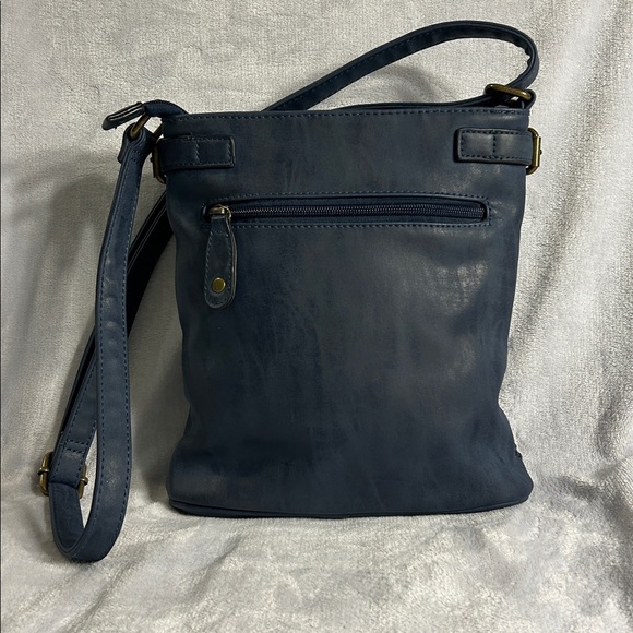 Black Rivet Navy Leather Crossbody Bag - Picture 2 of 6